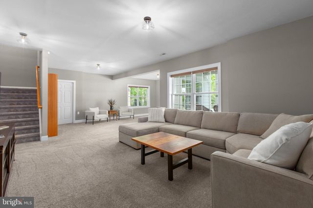 400 GENTLE BREEZE CIR, Fredericksburg, VA 22406