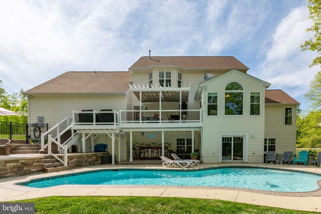 400 GENTLE BREEZE CIR, Fredericksburg, VA 22406