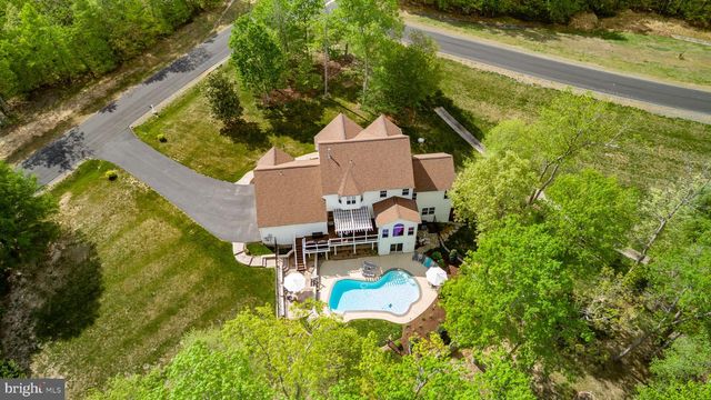 400 GENTLE BREEZE CIR, Fredericksburg, VA 22406