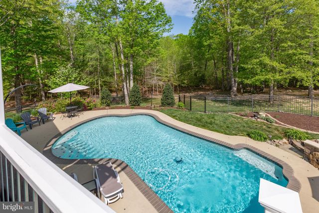 400 GENTLE BREEZE CIR, Fredericksburg, VA 22406