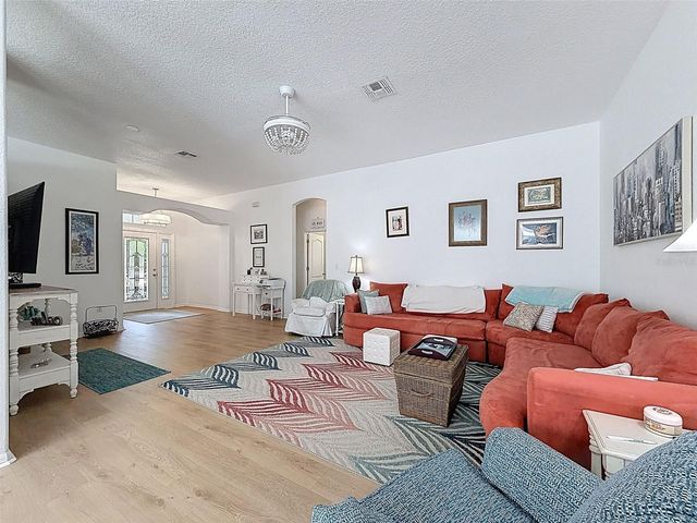 11303 CLEAR OAK CIRCLE, New Port Richey, FL 34654