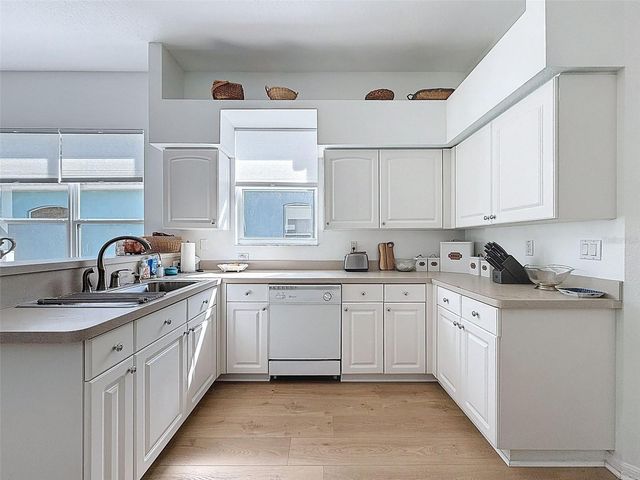 11303 CLEAR OAK CIRCLE, New Port Richey, FL 34654