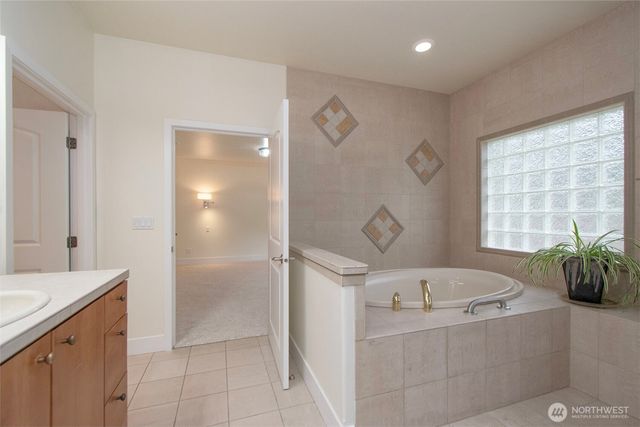 102 Sunset Place, Sequim, WA 98382