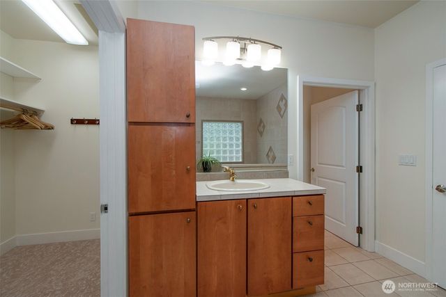 102 Sunset Place, Sequim, WA 98382