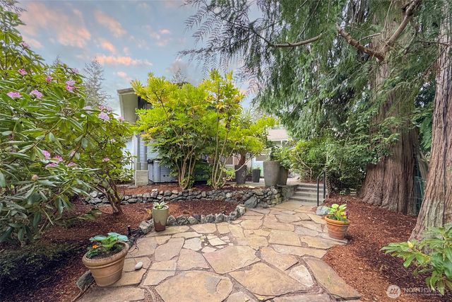 102 Sunset Place, Sequim, WA 98382