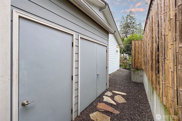 102 Sunset Place, Sequim, WA 98382