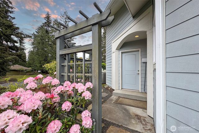 102 Sunset Place, Sequim, WA 98382