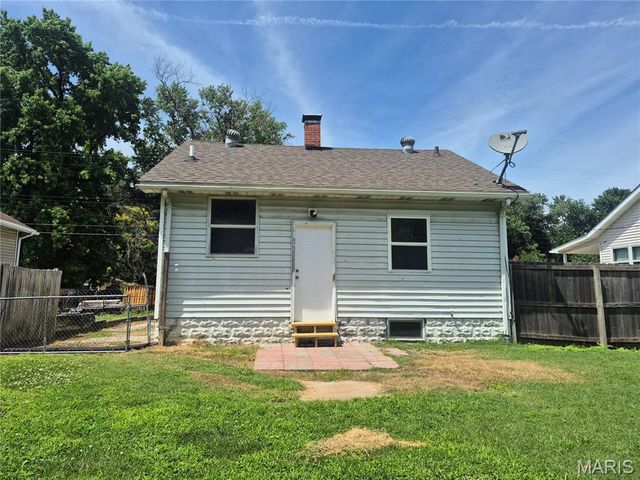 2920 Pershing Boulevard, Granite City, IL 62040