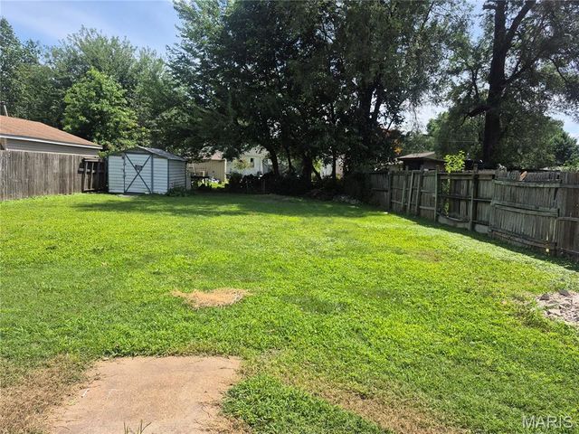 2920 Pershing Boulevard, Granite City, IL 62040