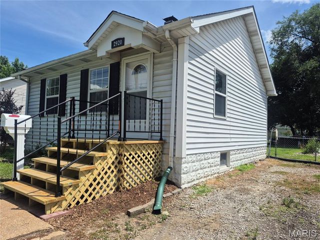 2920 Pershing Boulevard, Granite City, IL 62040