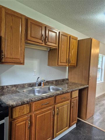 2920 Pershing Boulevard, Granite City, IL 62040