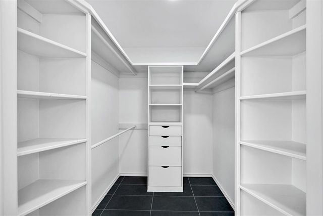 1102 NW 73rd St, Lawton, OK 73505