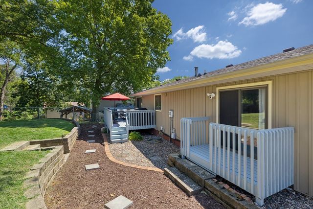 1162 33rd St Court, Moline, IL 61265