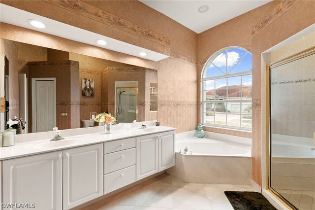 263 Rockhill CT, Marco Island, FL 34145