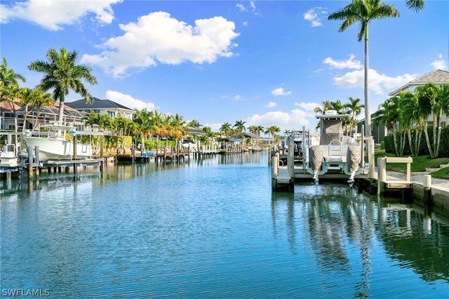 263 Rockhill CT, Marco Island, FL 34145