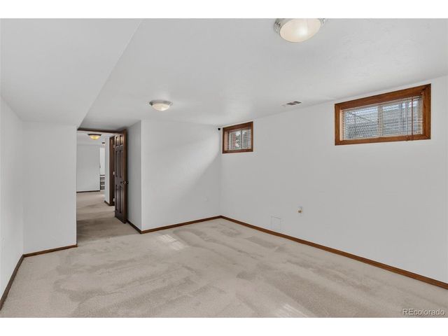 6170 Oneida St, Commerce City, CO 80022