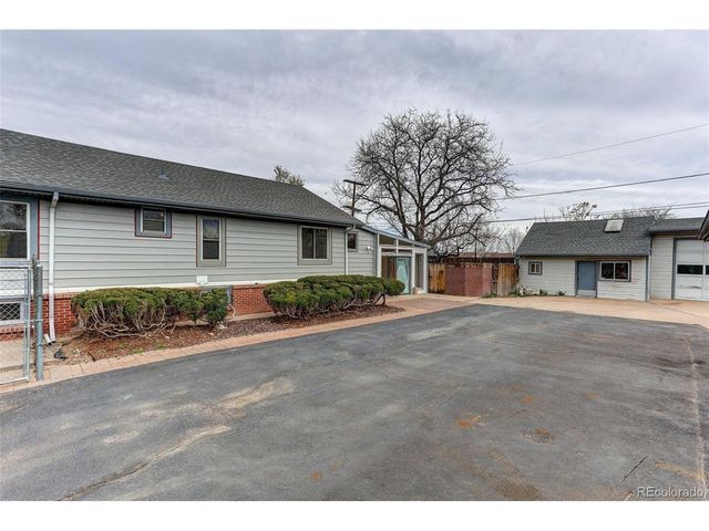 6170 Oneida St, Commerce City, CO 80022