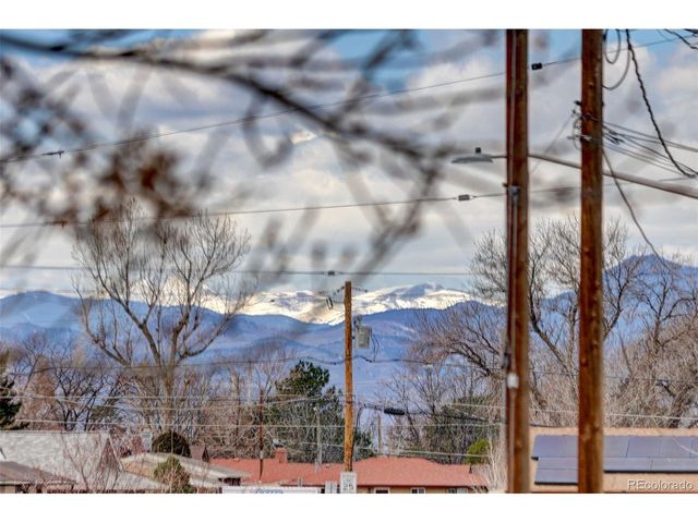 6170 Oneida St, Commerce City, CO 80022