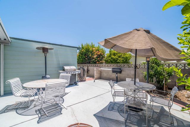 73087 Desert Greens Drive N, Palm Desert, CA 92260