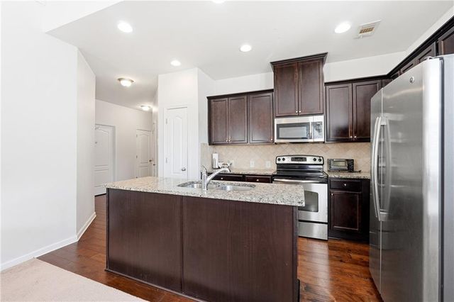 2639 Cooper Brook Drive, Snellville, GA 30078