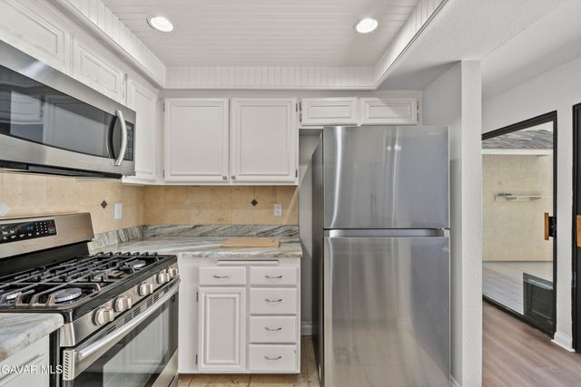 43334 W 32nd Street Unit 34, Lancaster, CA 93536