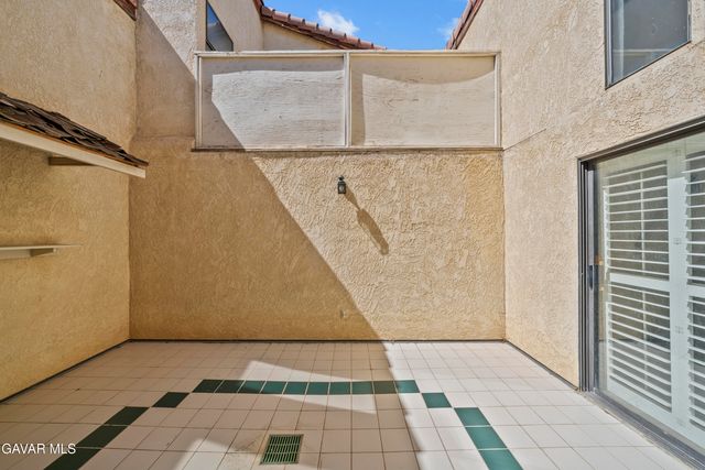 43334 W 32nd Street Unit 34, Lancaster, CA 93536