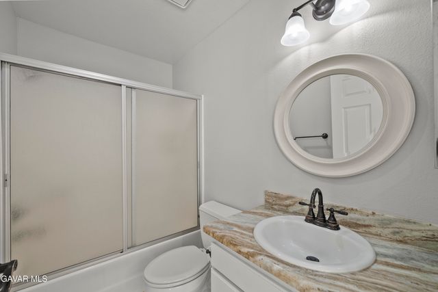 43334 W 32nd Street Unit 34, Lancaster, CA 93536