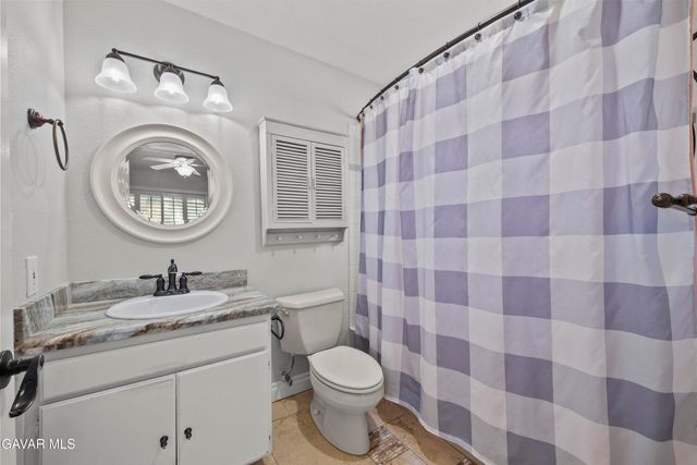 43334 W 32nd Street Unit 34, Lancaster, CA 93536