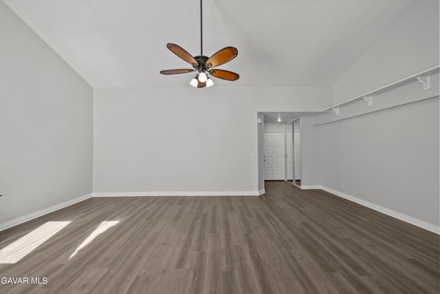 43334 W 32nd Street Unit 34, Lancaster, CA 93536