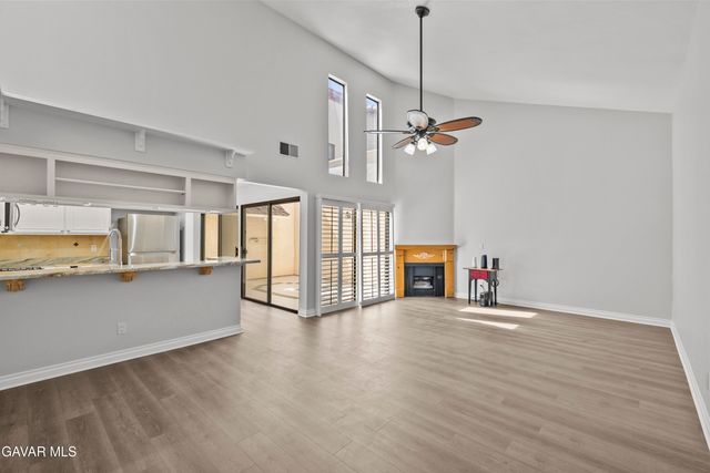 43334 W 32nd Street Unit 34, Lancaster, CA 93536