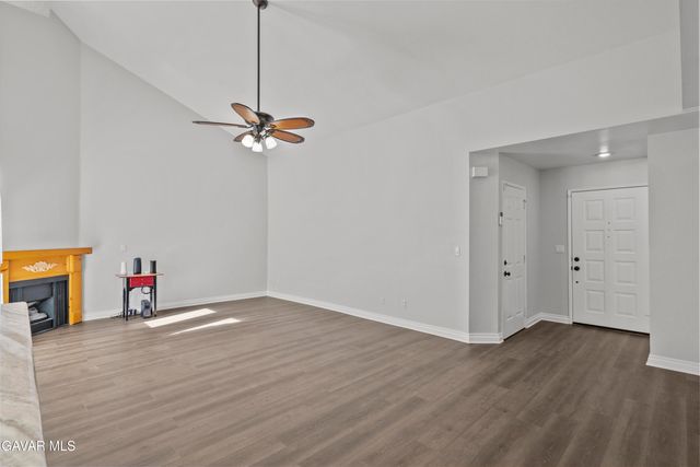 43334 W 32nd Street Unit 34, Lancaster, CA 93536