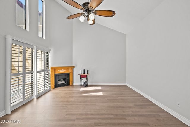43334 W 32nd Street Unit 34, Lancaster, CA 93536