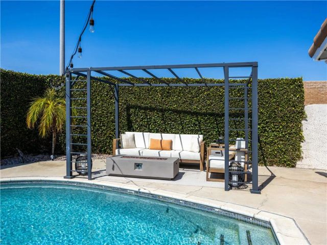 5291 Auburn, Westminster, CA 92683