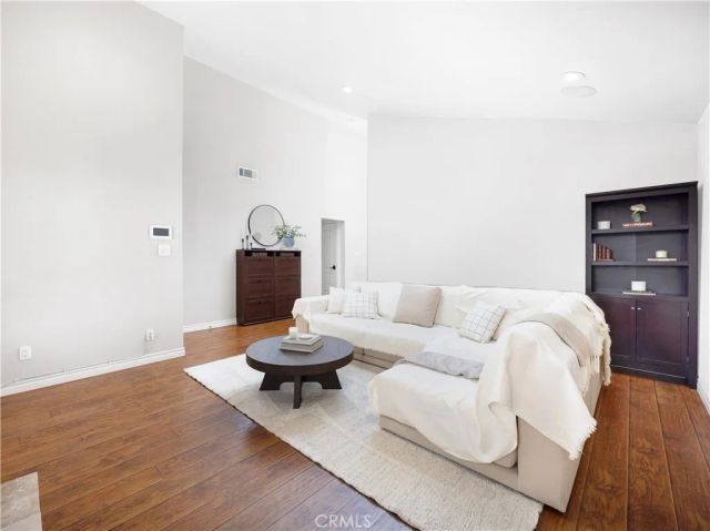 5291 Auburn, Westminster, CA 92683