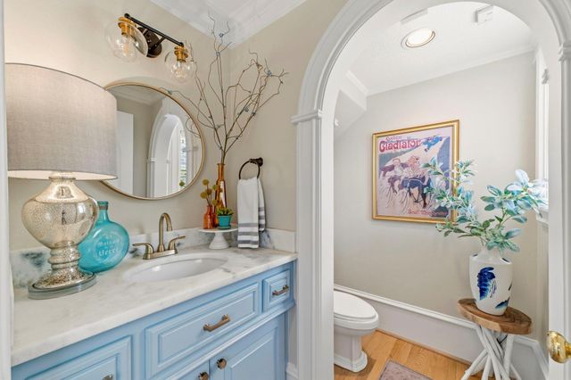 18 Dappled Sun Place, The Woodlands, TX 77381