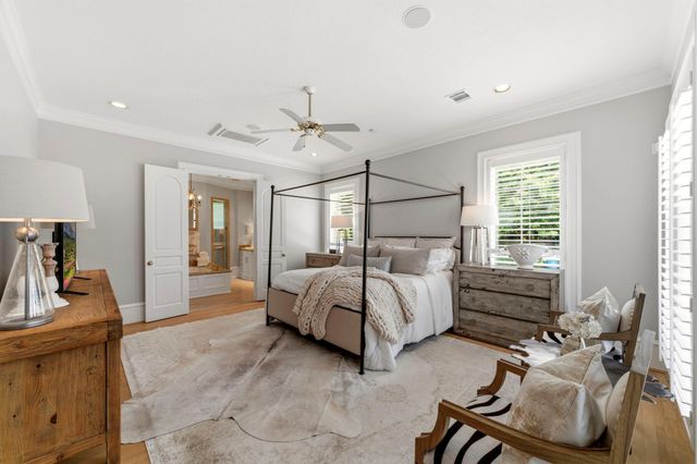 18 Dappled Sun Place, The Woodlands, TX 77381