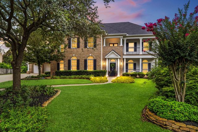 18 Dappled Sun Place, The Woodlands, TX 77381