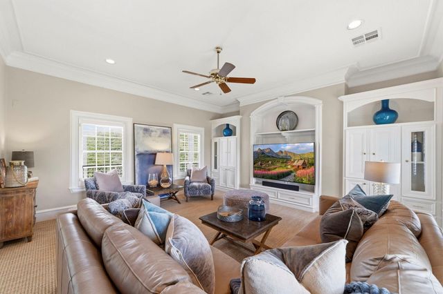 18 Dappled Sun Place, The Woodlands, TX 77381