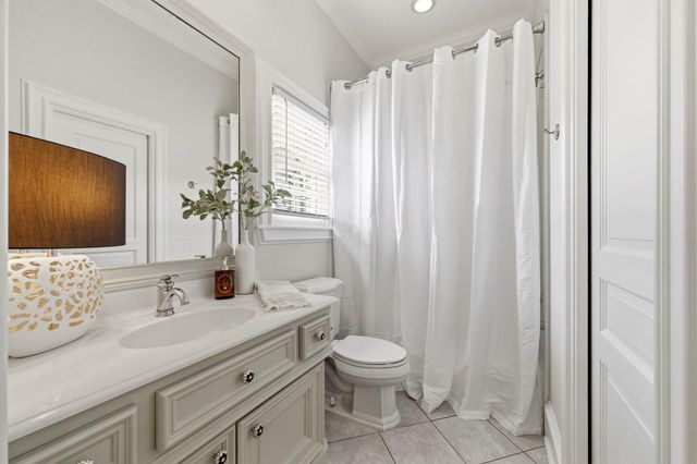 18 Dappled Sun Place, The Woodlands, TX 77381
