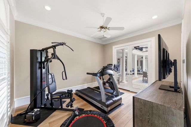 18 Dappled Sun Place, The Woodlands, TX 77381