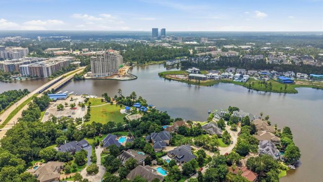 18 Dappled Sun Place, The Woodlands, TX 77381