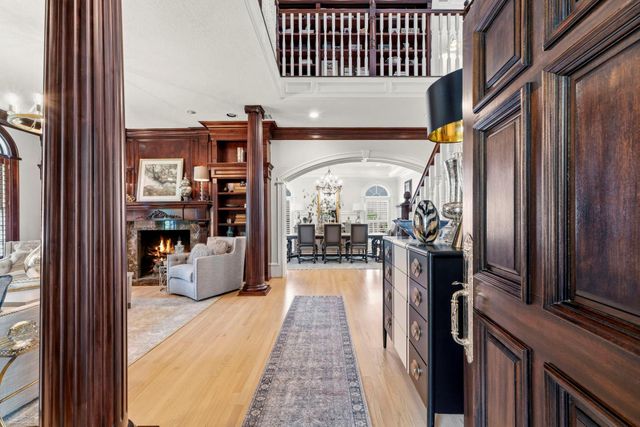 18 Dappled Sun Place, The Woodlands, TX 77381