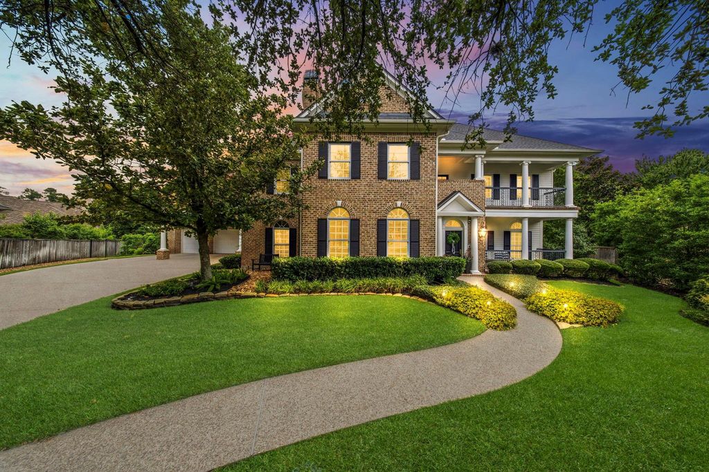 18 Dappled Sun Place, The Woodlands, TX 77381