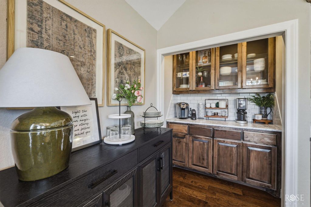 Image 12 of property listing at 3958 Caroline Lane, San Angelo, TX 76904