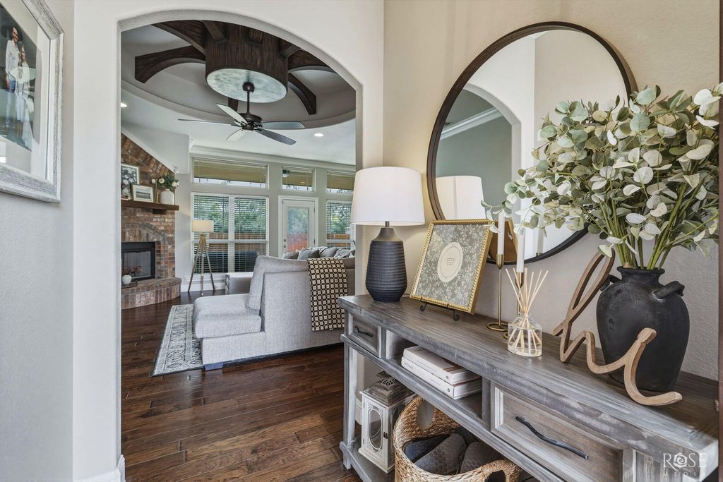Image 5 of property listing at 3958 Caroline Lane, San Angelo, TX 76904