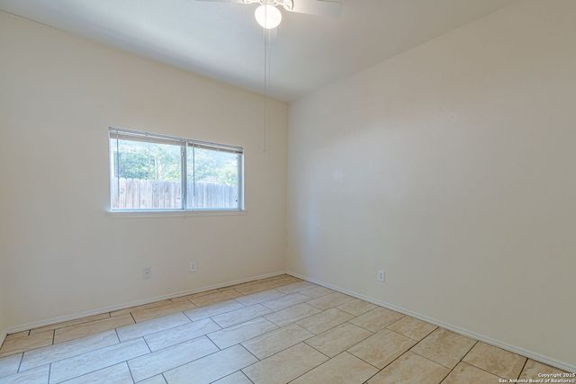 1311 hazelbury, San Antonio, TX 78253