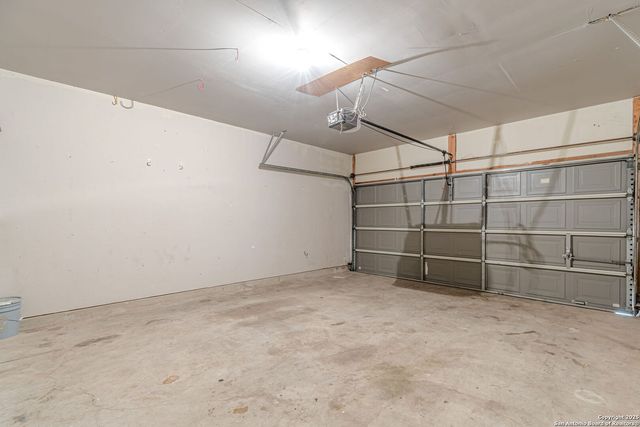 1311 hazelbury, San Antonio, TX 78253