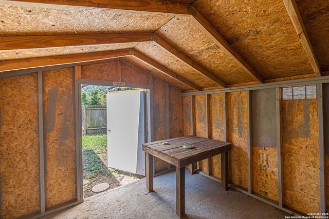 1311 hazelbury, San Antonio, TX 78253