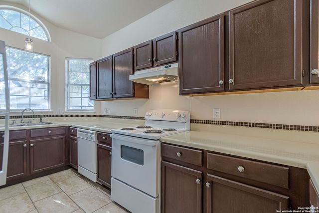 1311 hazelbury, San Antonio, TX 78253