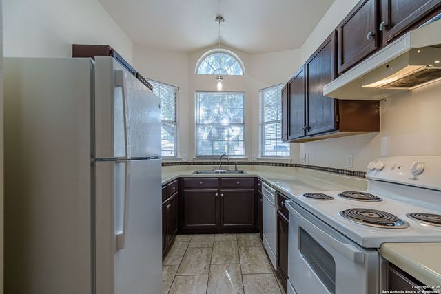 1311 hazelbury, San Antonio, TX 78253